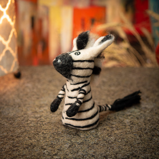 Marionnette/Chauffe-oeuf Zèbre en feutre fait main