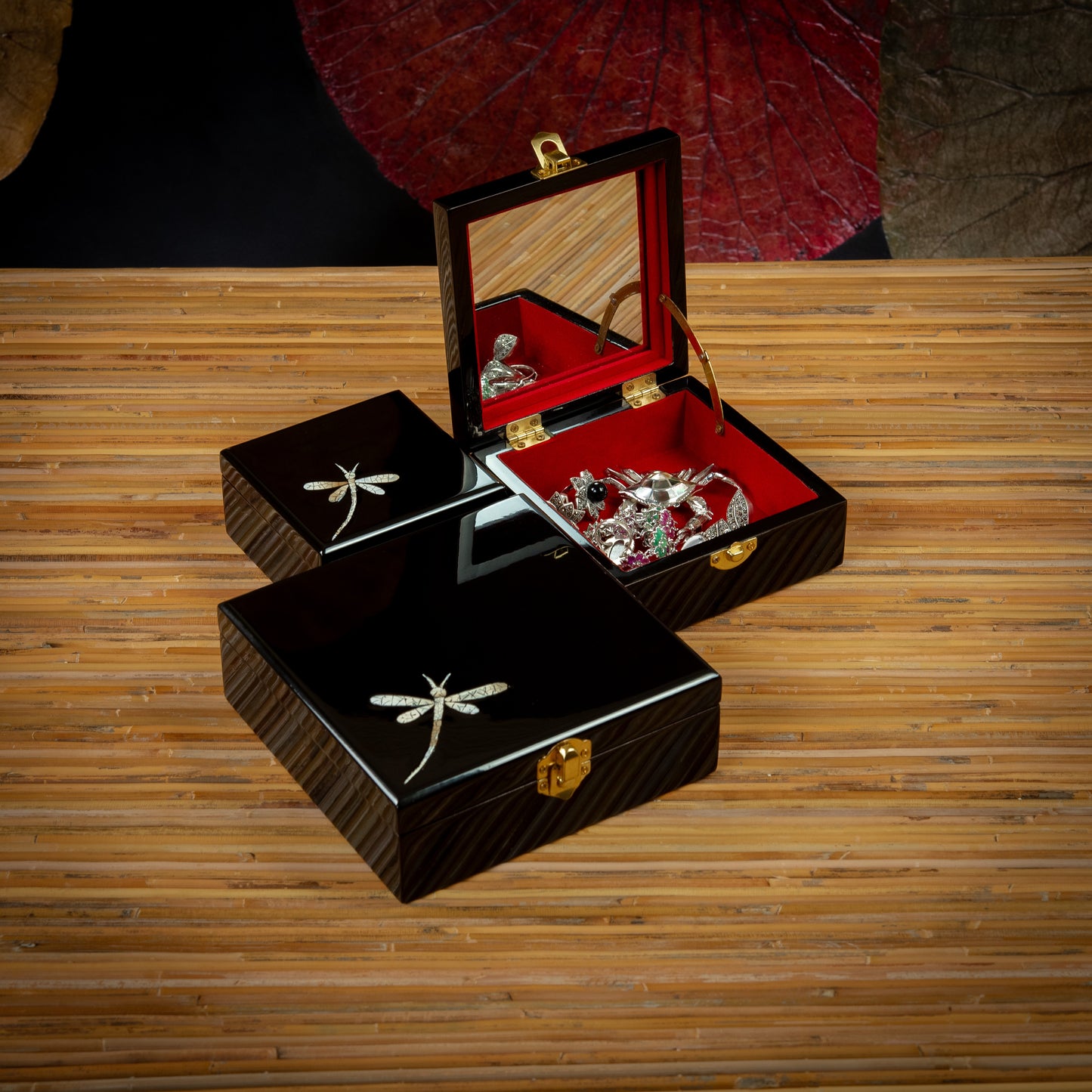 Dragonfly Design Square Lacquer Jewelry Box with Mirror and Egg Shell