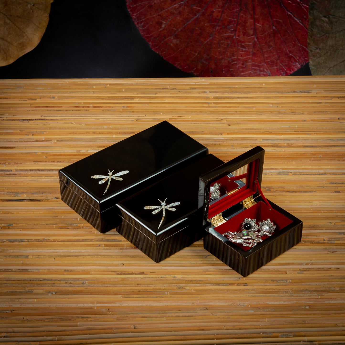 Dragonfly Design Rectangle Lacquer Jewelry Box with Mirror and Egg Shell
