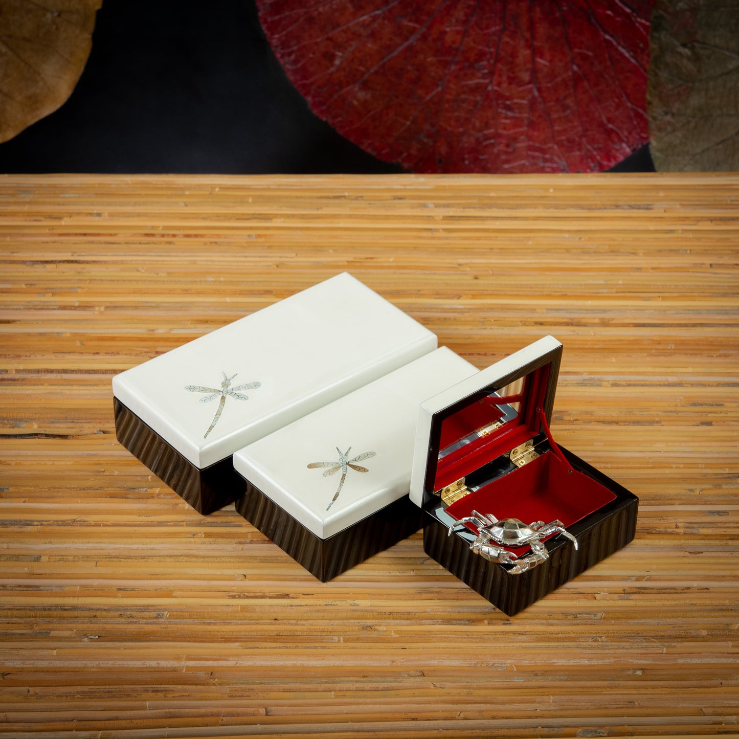 Dragonfly Design Rectangle Lacquer Jewelry Box with Mirror and Egg Shell