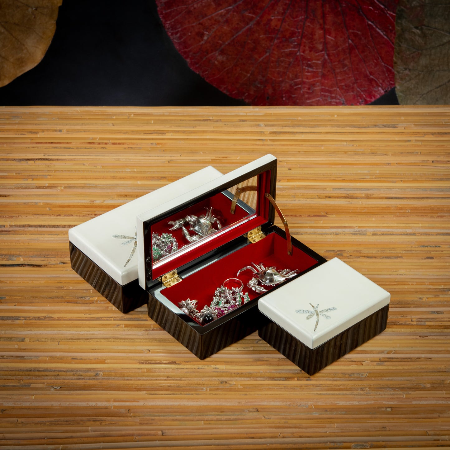 Dragonfly Design Rectangle Lacquer Jewelry Box with Mirror and Egg Shell