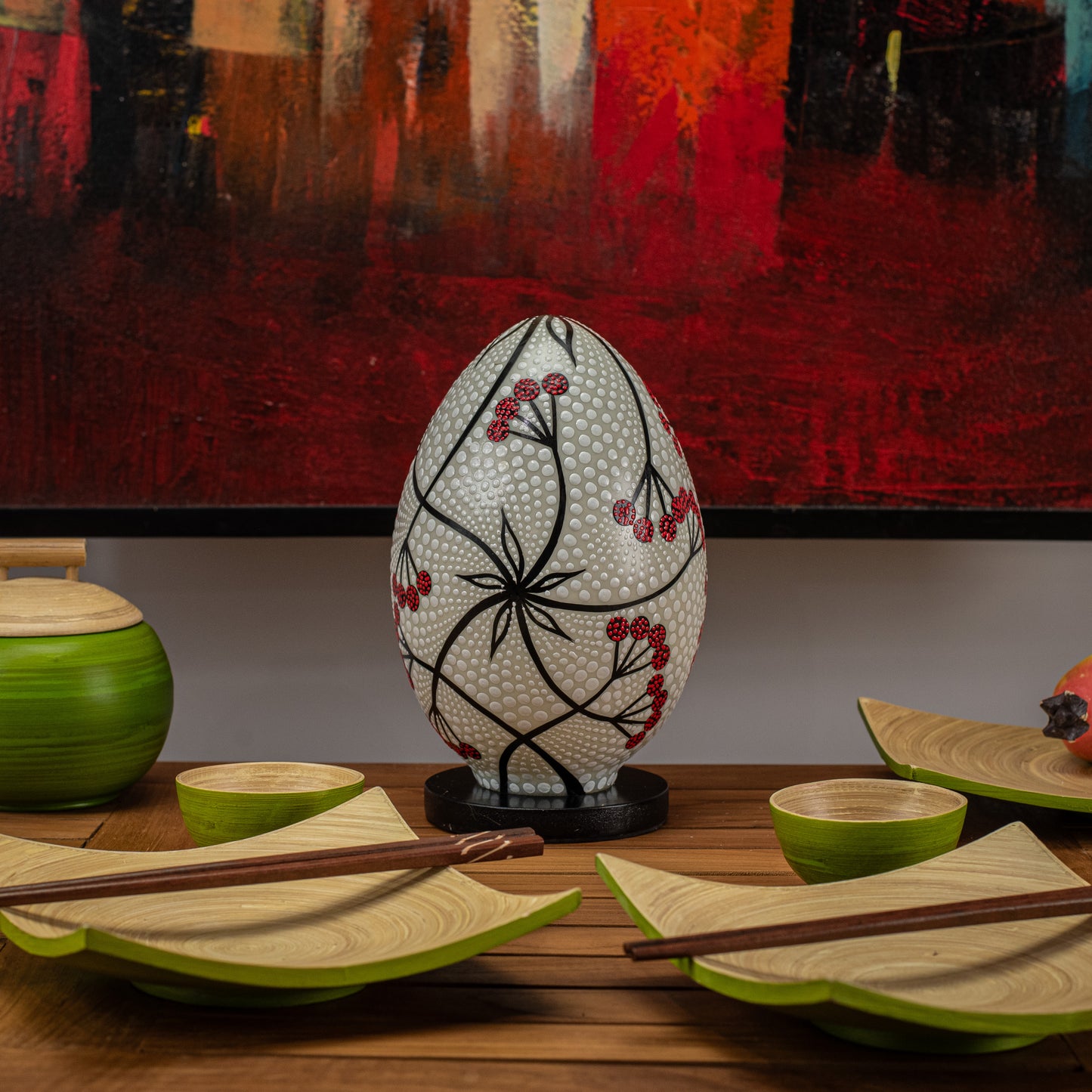 Hand-Painted Egg Shape Resin Lamp with Berries Decoration