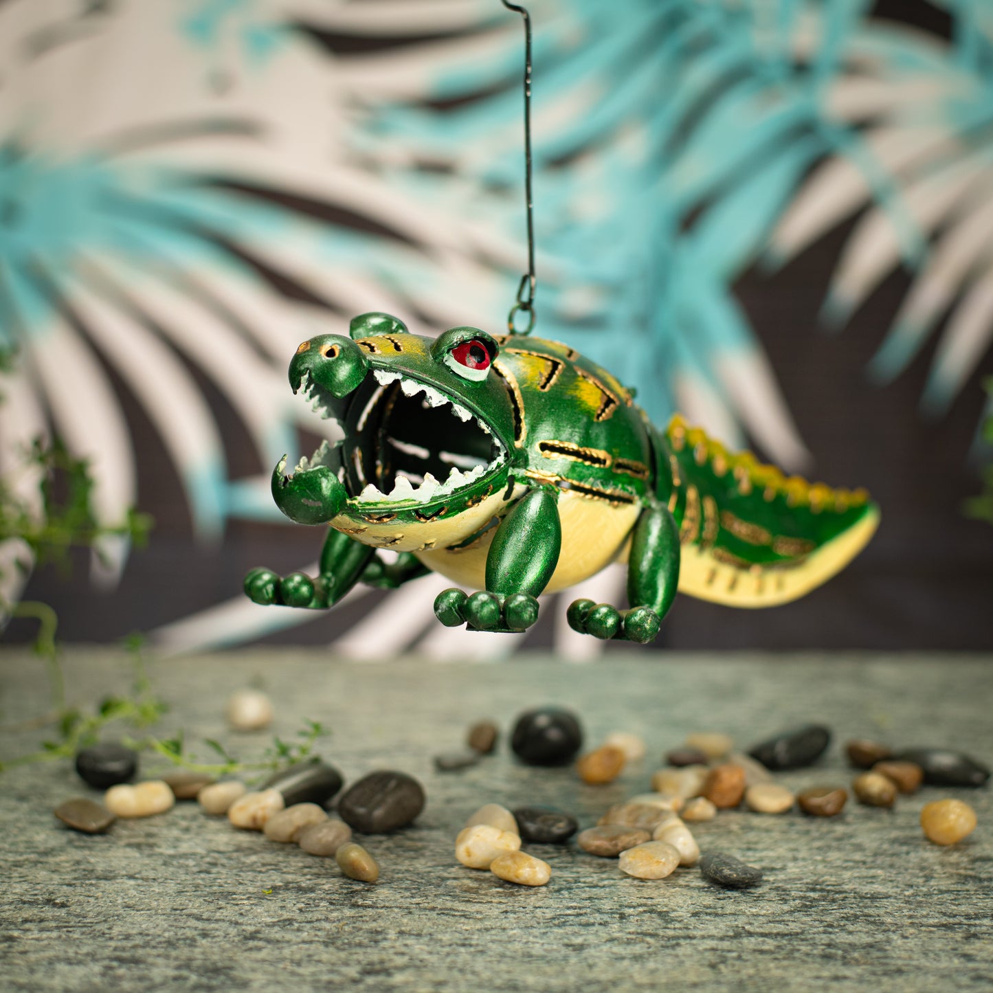 Hanging Metal Crocodile Lantern