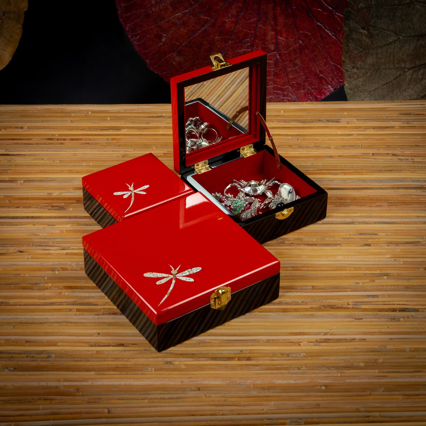 Dragonfly Design Square Lacquer Jewelry Box with Mirror and Egg Shell
