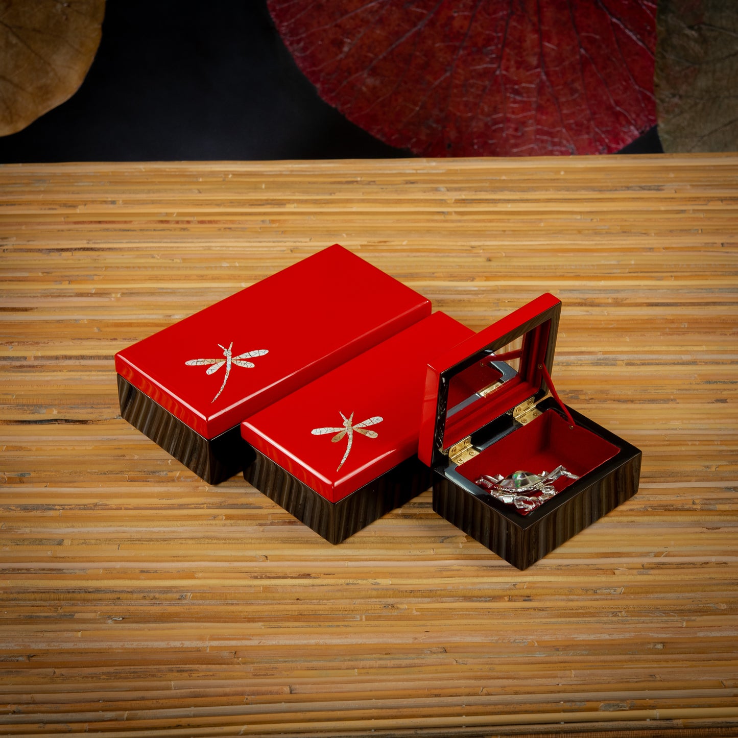 Dragonfly Design Rectangle Lacquer Jewelry Box with Mirror and Egg Shell